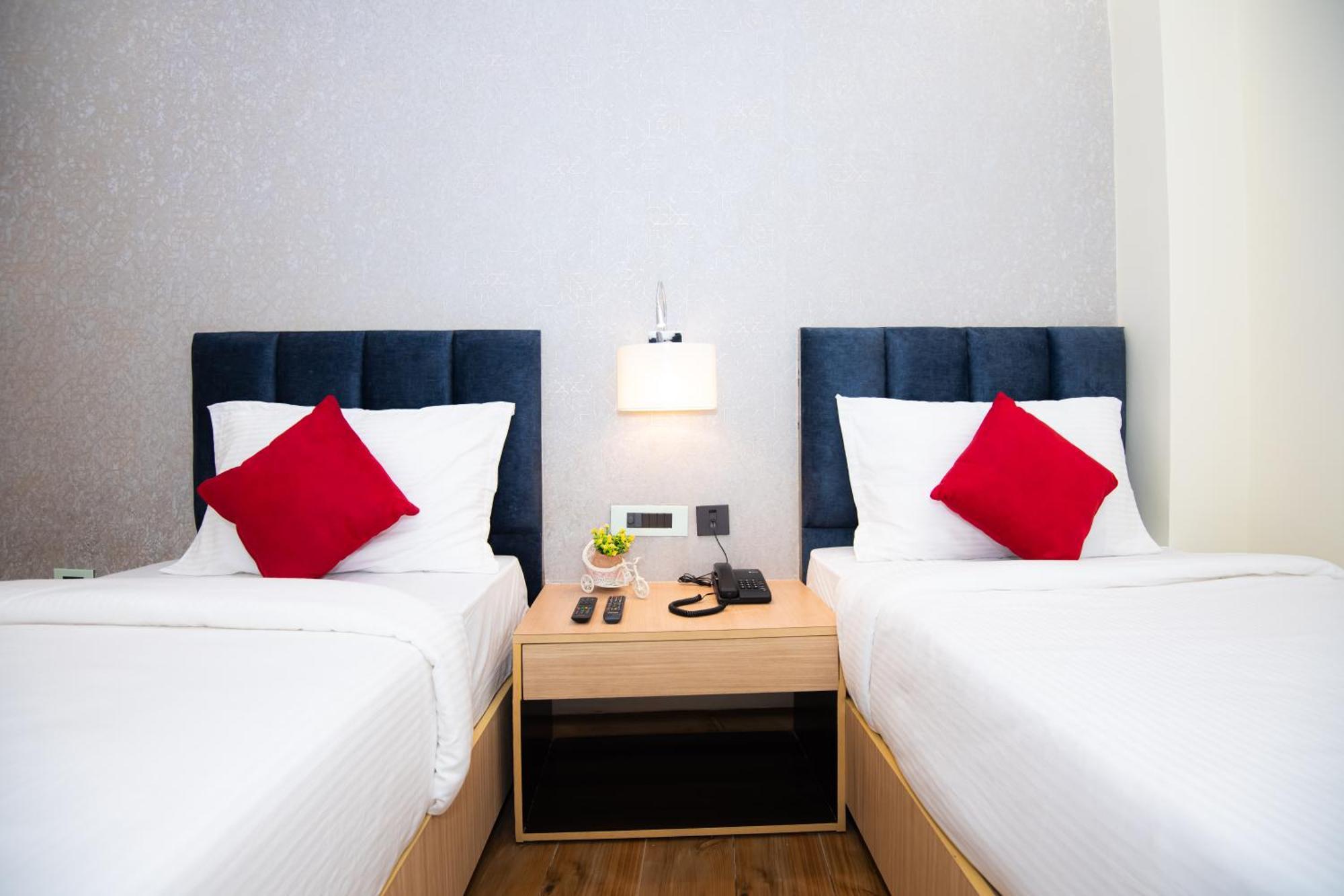 Hotel Avadh Classio Near By Ram Mandir Faizabad ภายนอก รูปภาพ