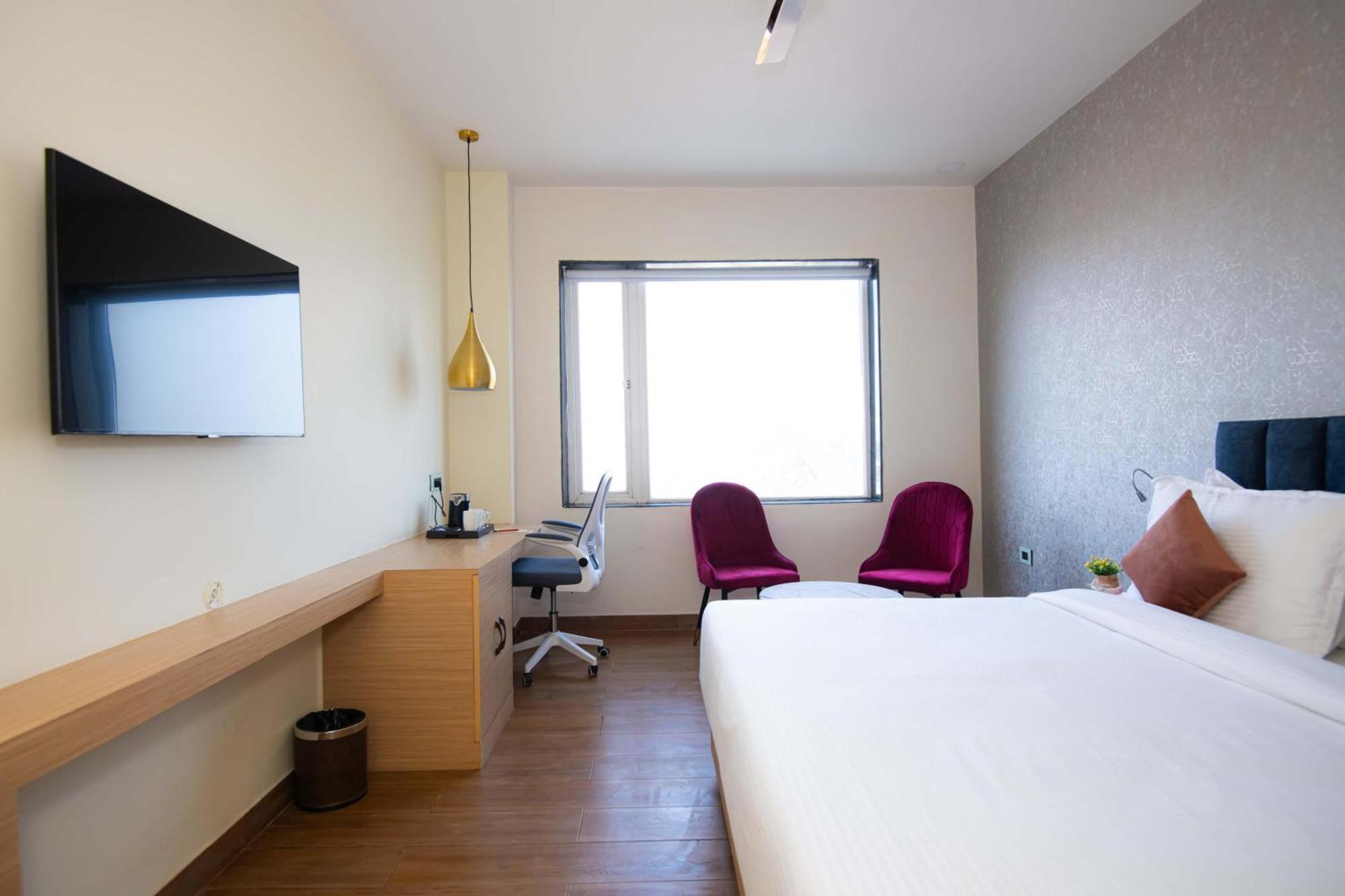 Hotel Avadh Classio Near By Ram Mandir Faizabad ภายนอก รูปภาพ