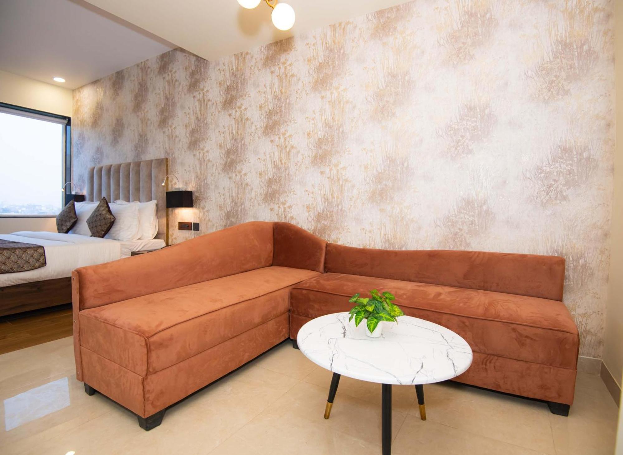 Hotel Avadh Classio Near By Ram Mandir Faizabad ภายนอก รูปภาพ